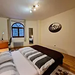Dream No.202 - Right In The Heart Of 아파트 탈레