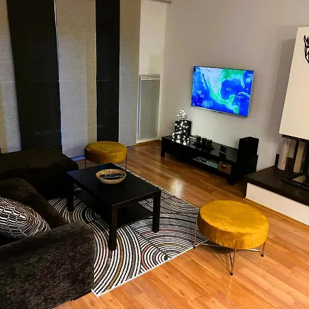 Dream No.202 - Right In The Heart Of Apartment *