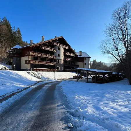 Apartment Dream No.202 - Right In The Heart Of